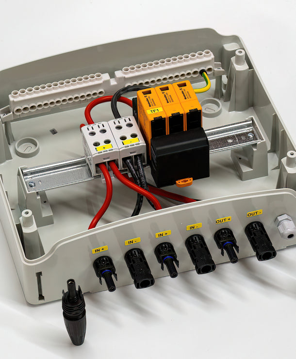 DC oldali 2 string - 1 munkapont védelmi dobozok