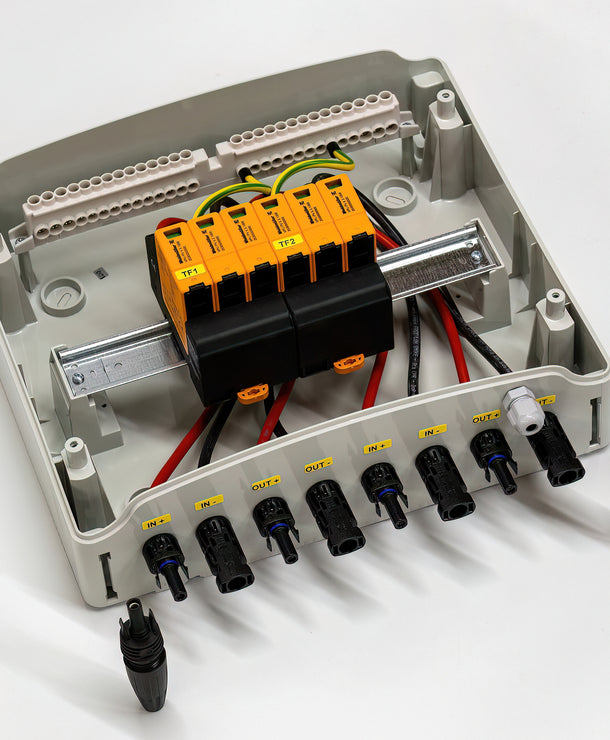 DC oldali 2 string - 2 munkapont védelmi dobozok